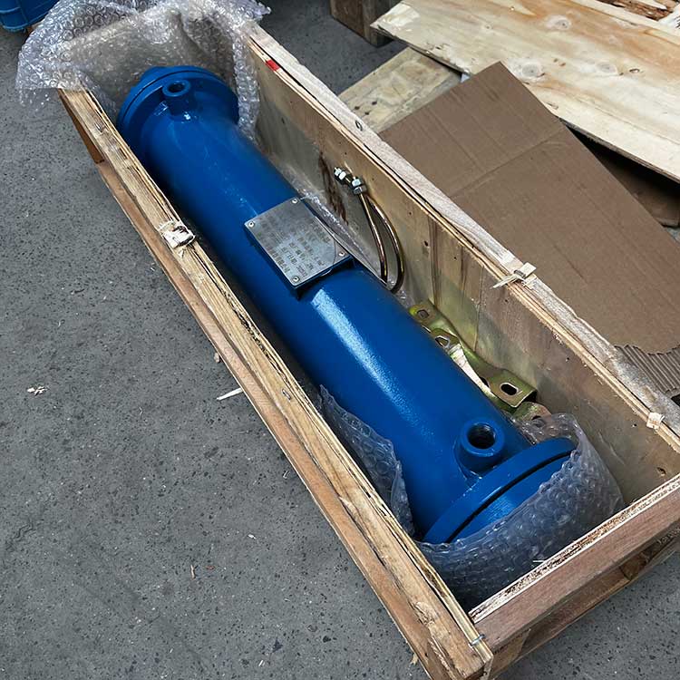 mg冰球突破十大平台供应列管式换热器GLC1-0.8/0.6 碳钢材质